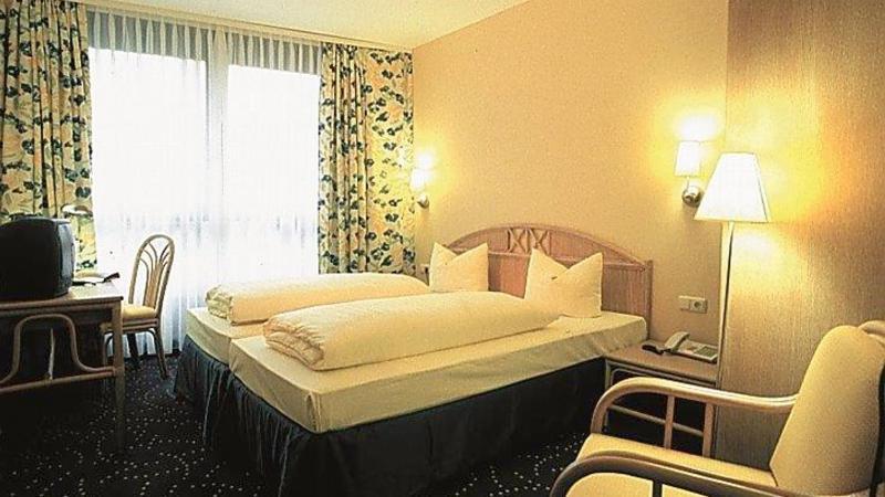 Hessischer Hof Ober-Ramstadt Ngoại thất bức ảnh